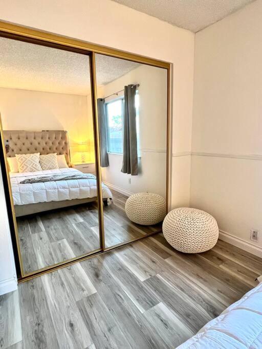 Spacious 3B 2Ba Home With High Ceilings And Large Patio 랭커스터 외부 사진
